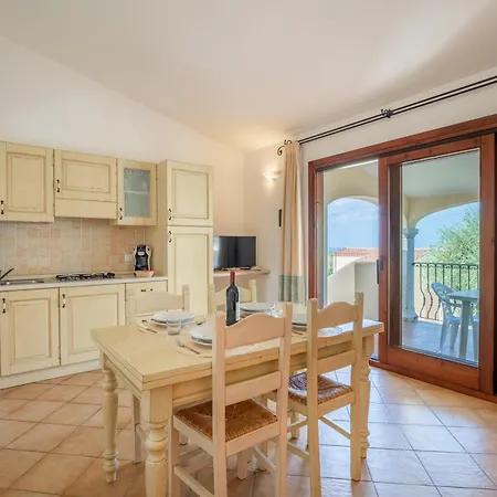 Apartment I Giardini Di Badus Badesi