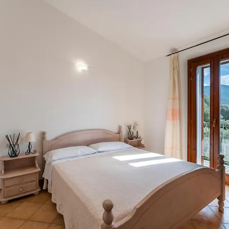 Apartment I Giardini Di Badus Badesi